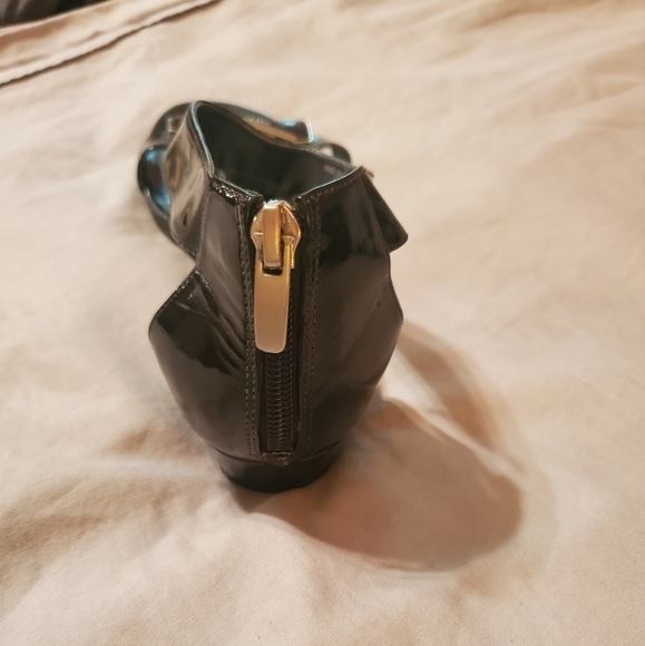 ENZO Angiolini Black Sandals Size 6 1/2 - Picture 3 of 8